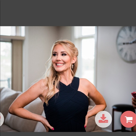 Navy blue gown!! 🧵 - Picture 2 of 6